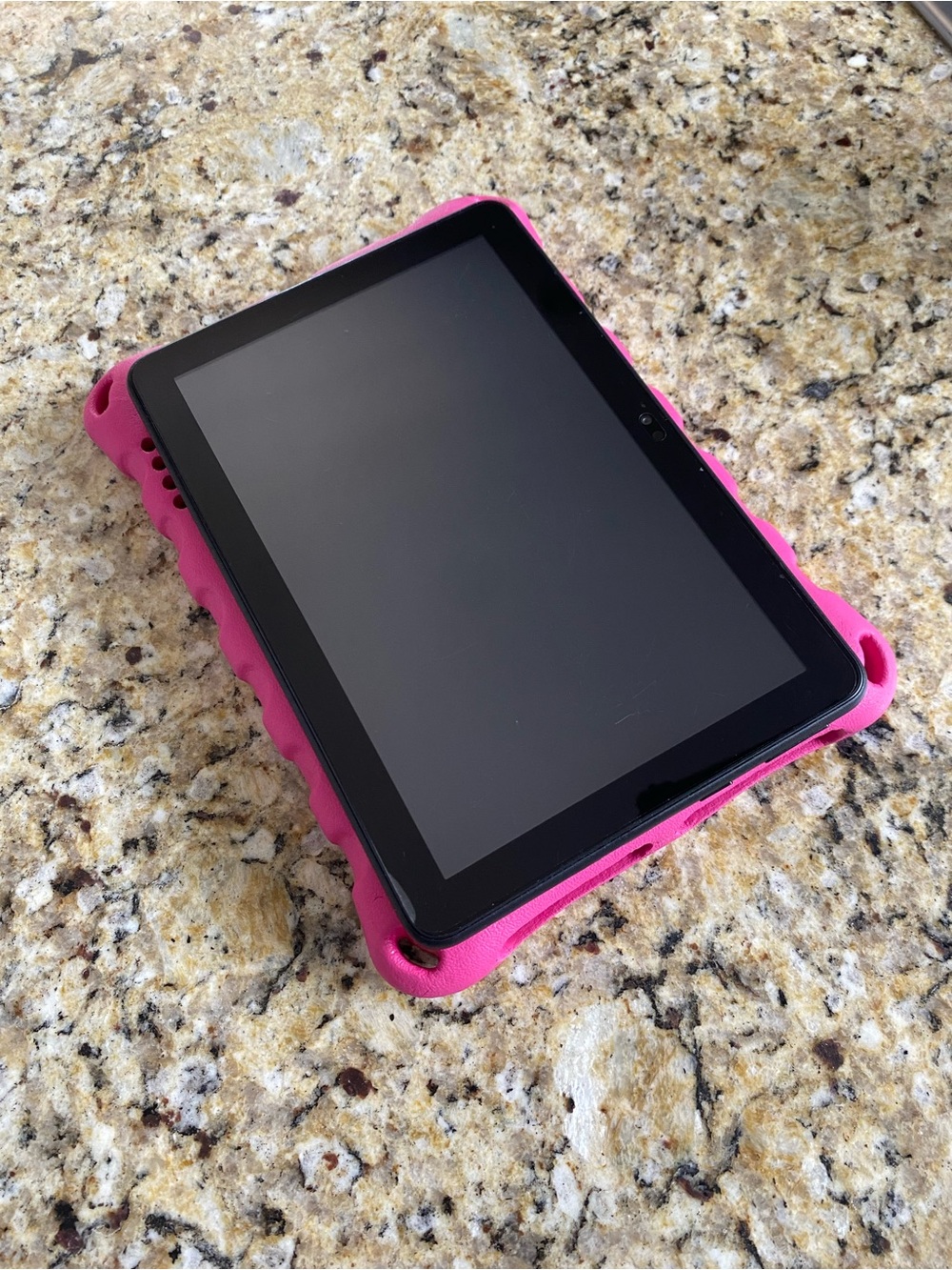 Amazon Fire HD 8 Tablet 10th Generation w/ Kids Case – Good Condition